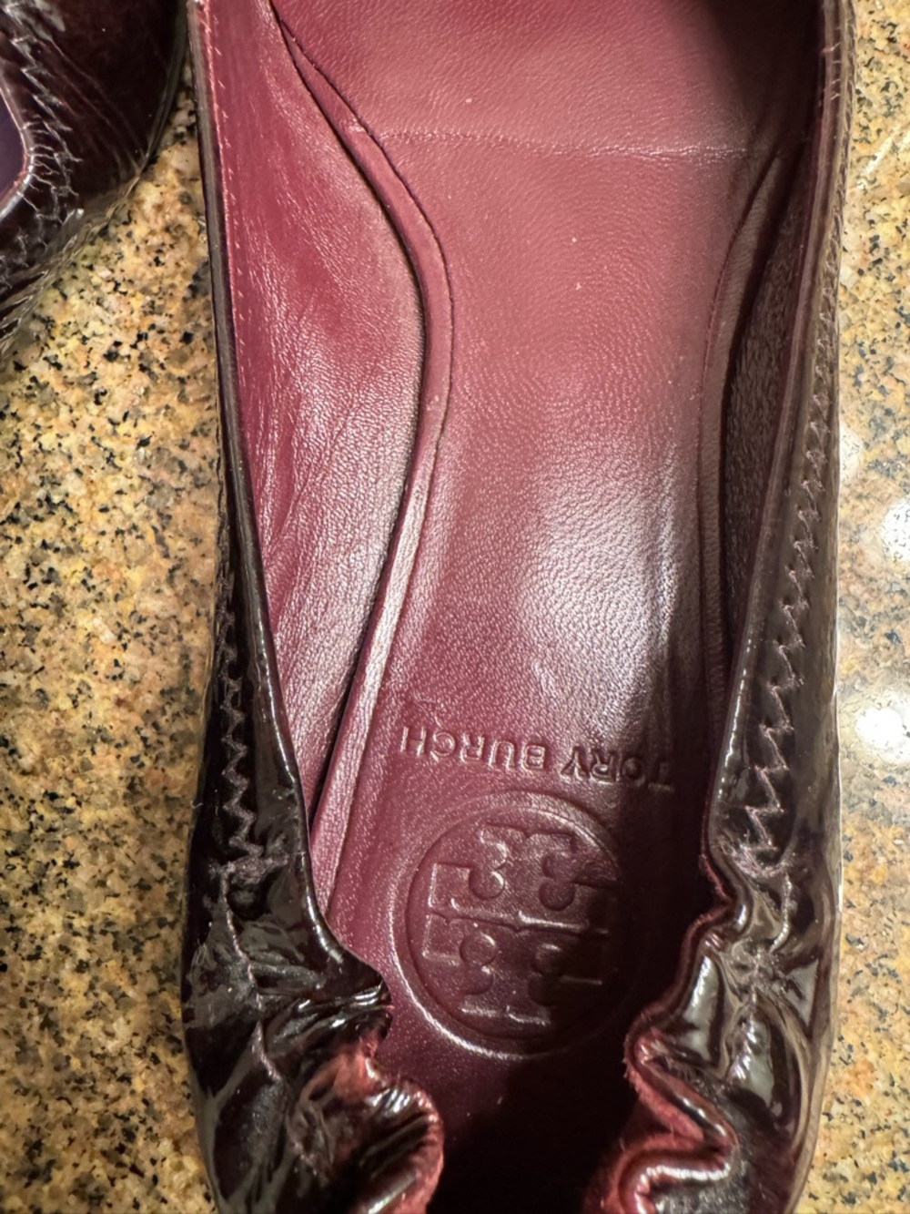 Tory Burch Reva Women's Patent Ballet Flats in Deep Wine 7.5m - Picture 4 of 5
